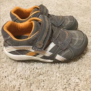 Stride Rite size 7 wide